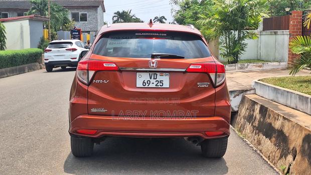 Honda HR-V Sport AWD 2019 Orange
