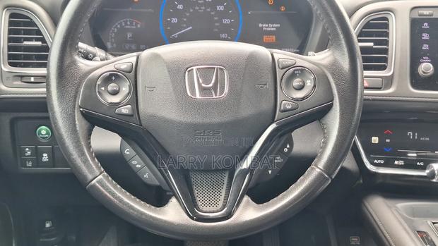 Honda HR-V Sport AWD 2019 Orange