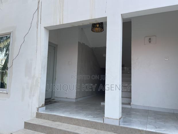3bdrm Apartment in Unique Key Agency, Manet Junction for rent · Photo 1
