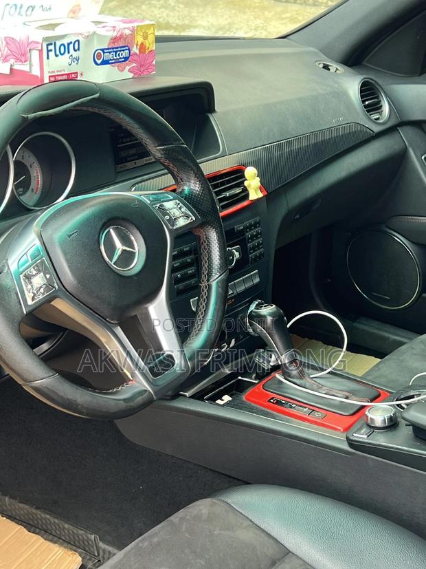 Mercedes-Benz C250 2013 Black
