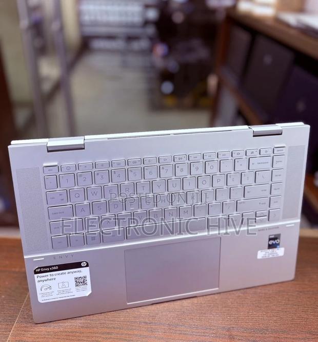 Laptop HP Envy 15 8GB Intel Core I5 SSD 256GB photo 4