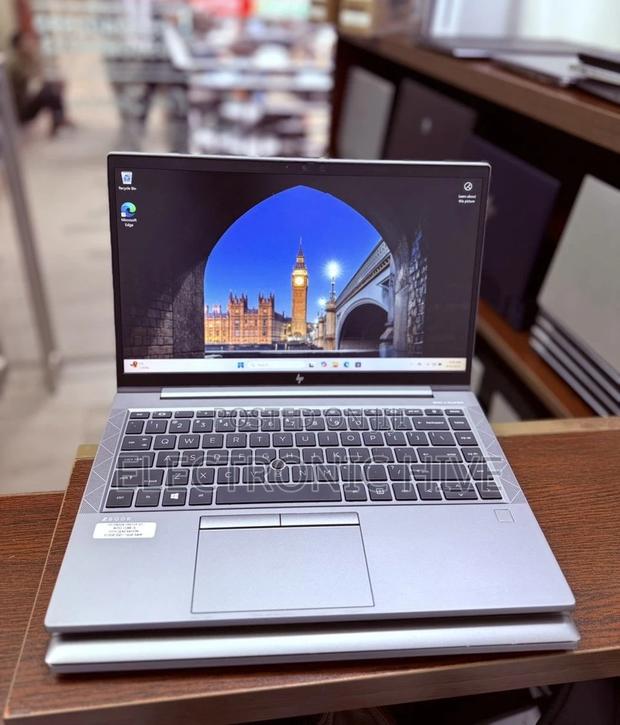Laptop HP ZBook Firefly 14 G7 16GB Intel Core I5 SSD 512GB photo 3