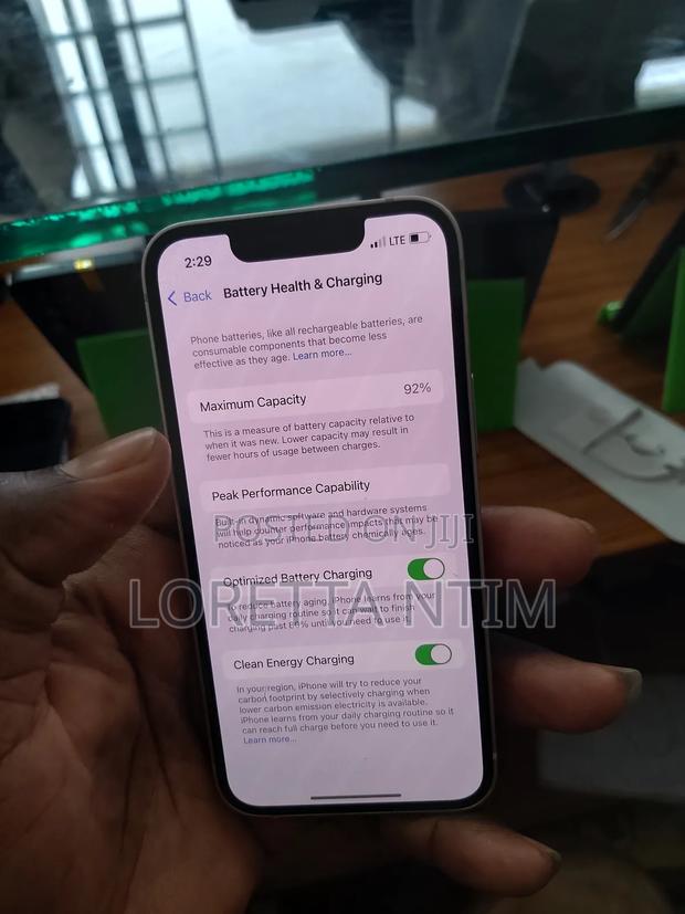 Apple iPhone 13 Mini 128 GB Pink · Photo 2