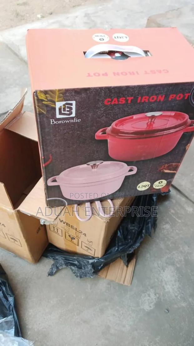 Cast Iron 24cm Cooking Pot · Photo 1