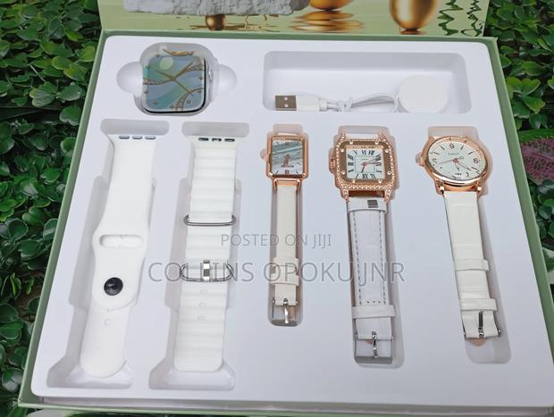I-530 Mini 4-in-1 Smart Watch 2 Straps With 3 Quartz Watches - White photo 4