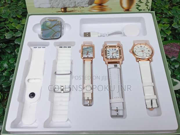 I-530 Mini 4-in-1 Smart Watch 2 Straps With 3 Quartz Watches - White photo 5
