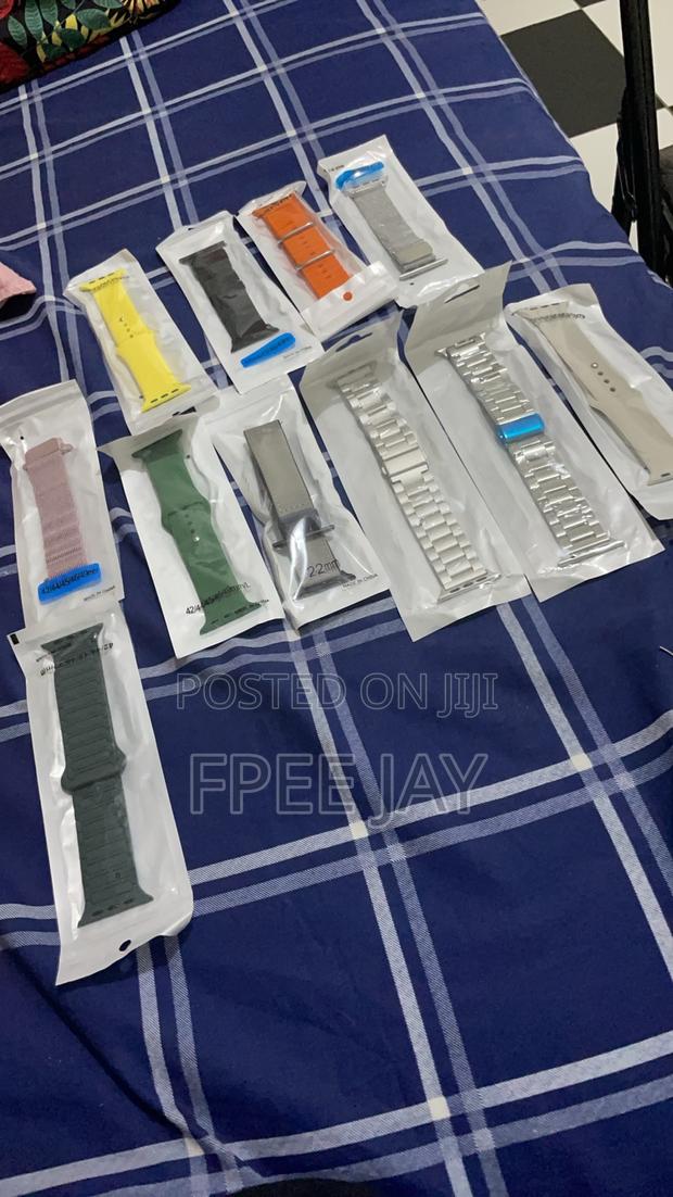 Sleek and Elegant Apple Watch Straps. photo 4