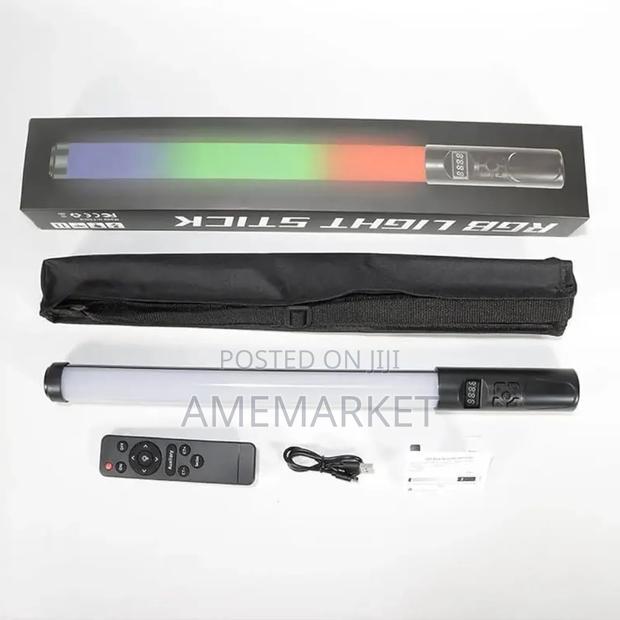 Recharheable Handheld RGB Colour Led Photography Stick Light · Photo 4