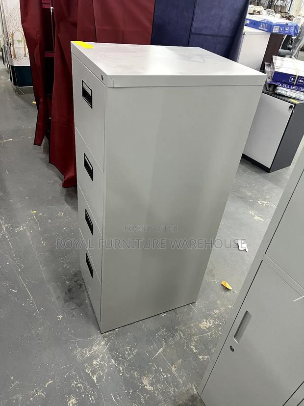 4 Chest of Drawers Metal Cabinet · Photo 3