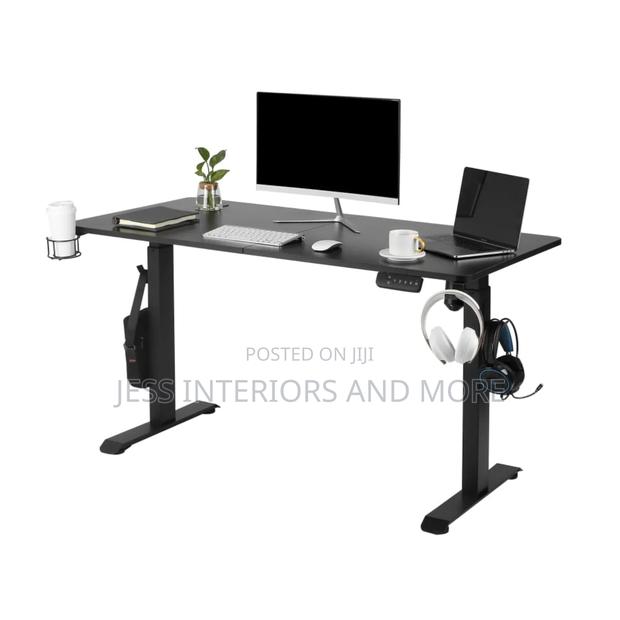 Electric Height Adjustable Standing Desk (1.4m) · Photo 4