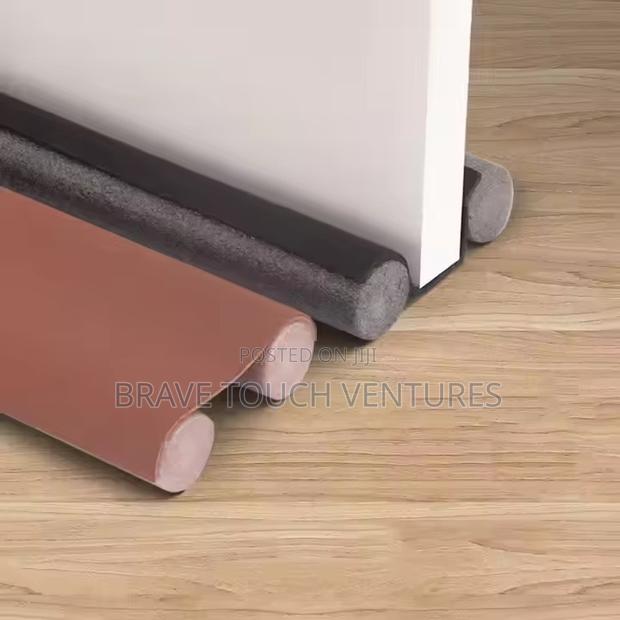Door Bottom Seal Strip to Prevent Insect/Rodents/Dust - 2 Pieces · Photo 4