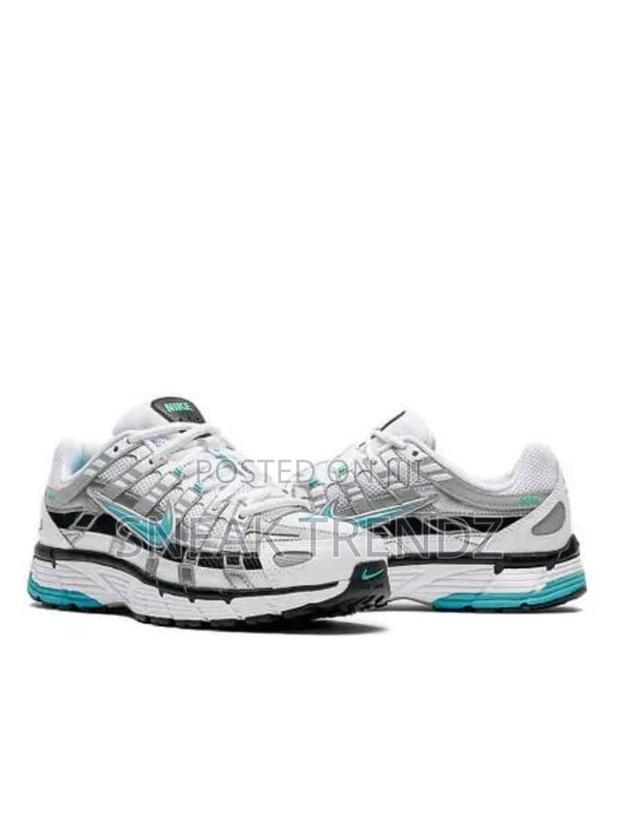 Nike Air Og P 600 White Silver and Green Black · Photo 2