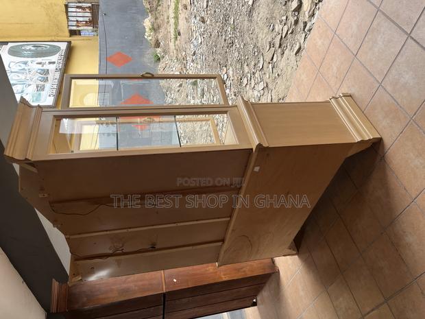 Quality Display Cabinet From Uk Available for Sale photo 5