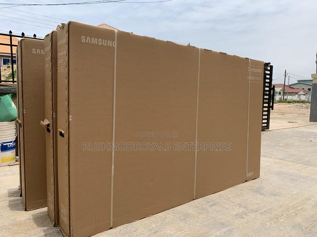 Crystal Clear Immersion: Samsung 75" Du8000 Smart Tv · Photo 3