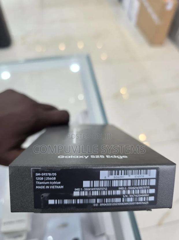 New Samsung Galaxy S25 Edge 256 GB Blue · Photo 2