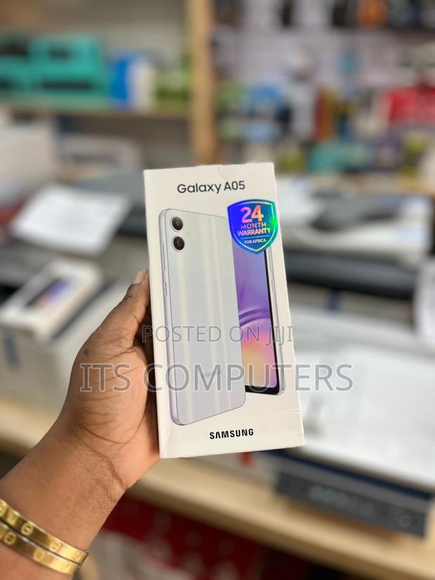 New Samsung Galaxy A05 128 GB Silver