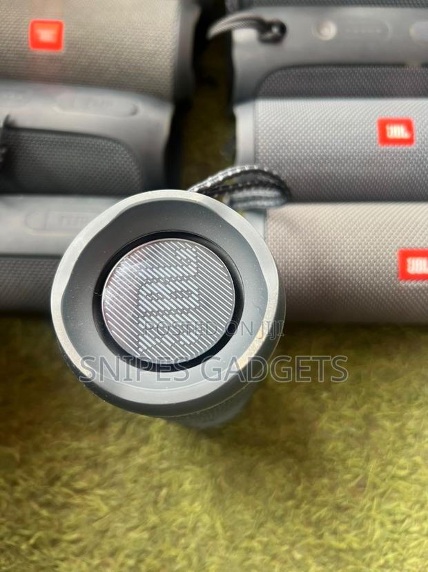 JBL Flip Essential Portable Bluetooth Speaker photo 6