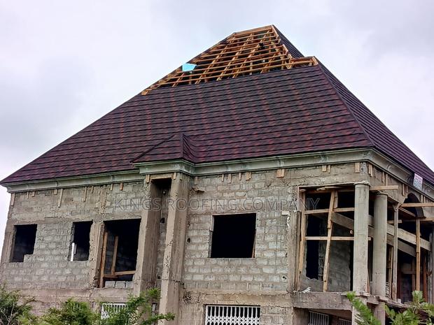 Thick and Quality Shingle Roofing Tiles · Photo 2