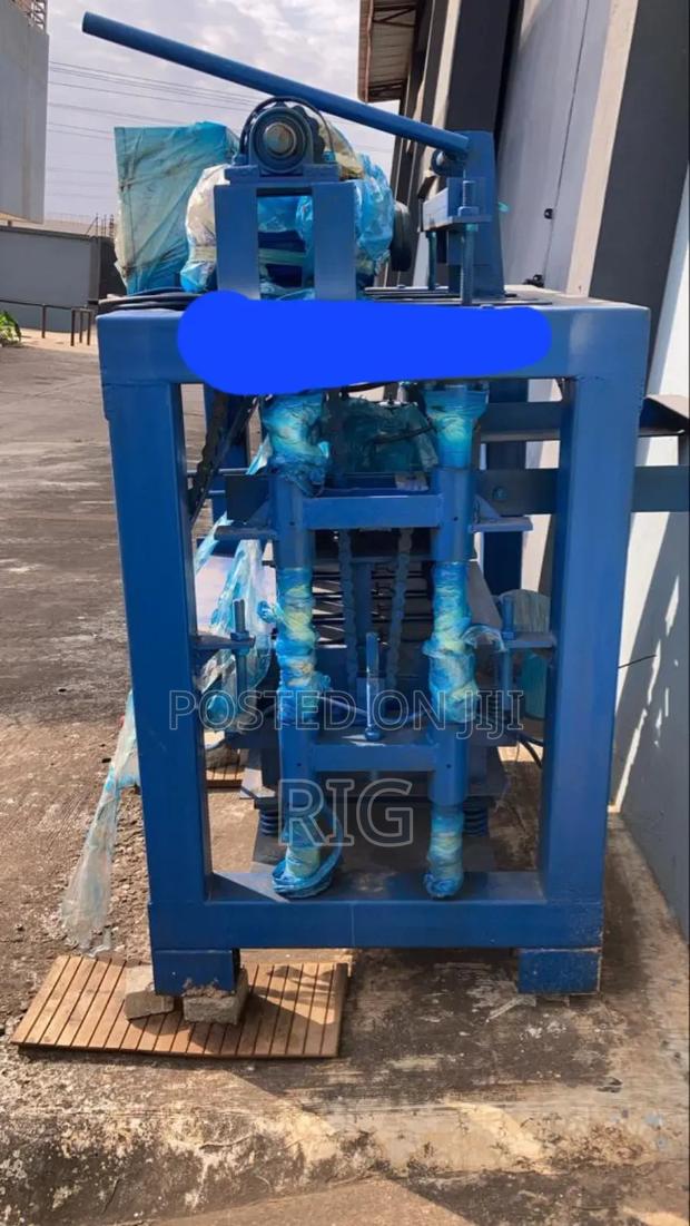 Block Moulding Machine photo 2