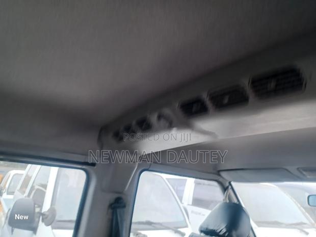 Hyundai H-100 2000 Green