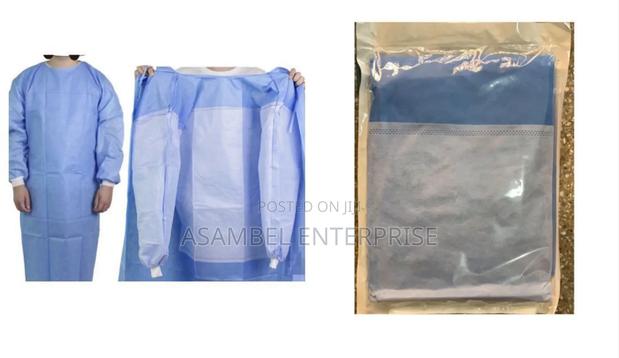 Disposable Coverall Gowns · Photo 4