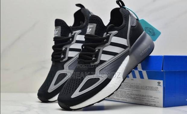 Adidas Original Zx 2 Black N White · Photo 4