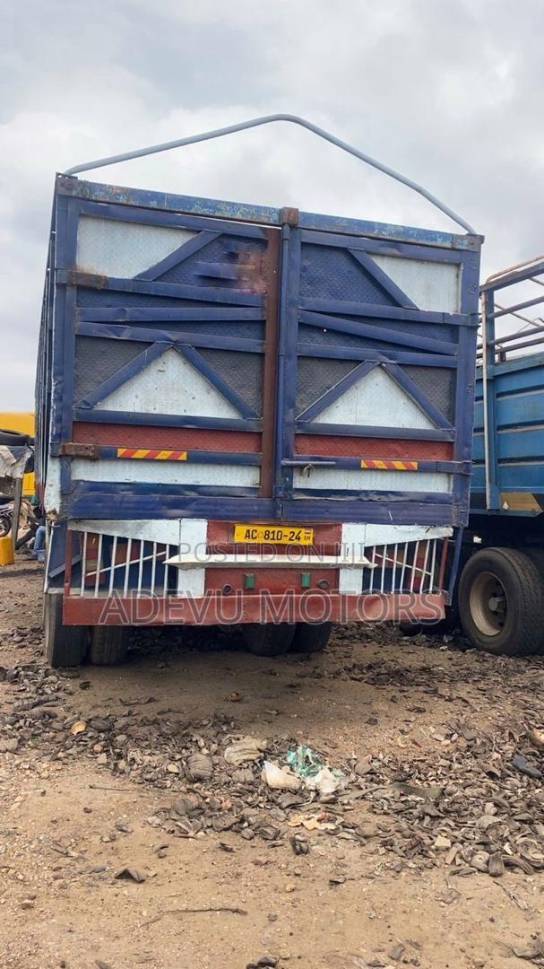 Trailer Bucket 2axles photo 7