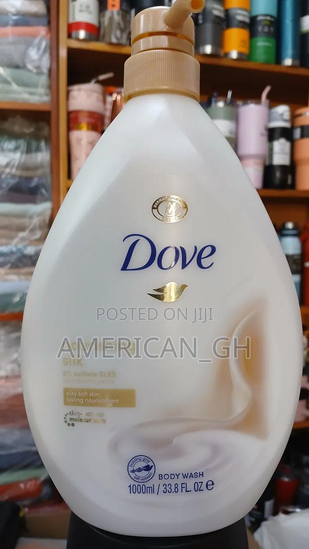 Dove Sakura Blossom Nourishing Silk Body Wash · Photo 4