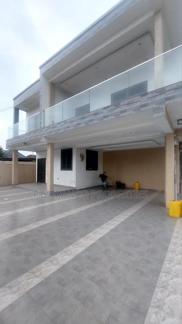 5bdrm House in Kg. Franco, Spintex for sale · Photo 3