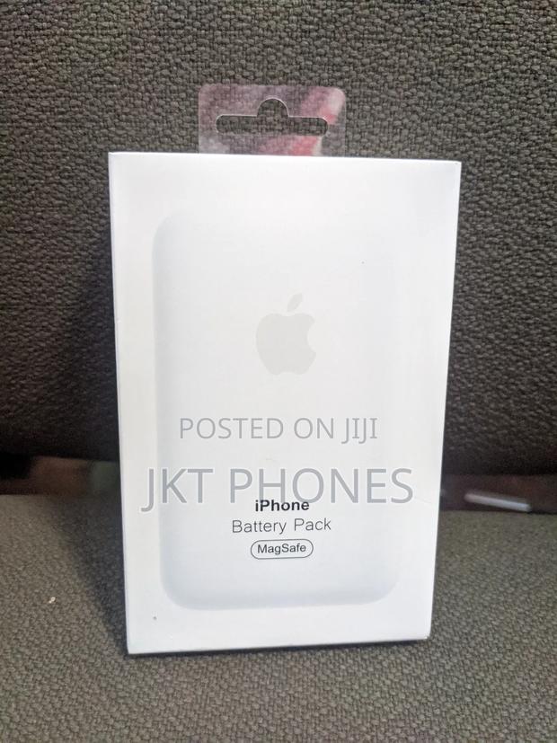 iPhone Battery Pack · Photo 3