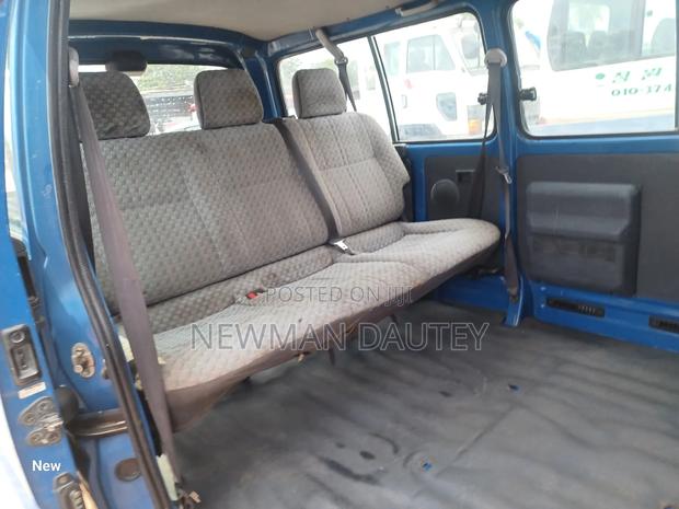 Toyota HiAce 2008 Blue