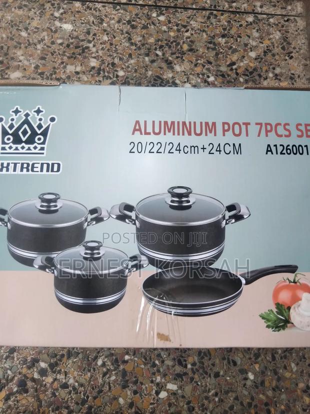 7 Pc's Non Stick Cookware · Photo 4