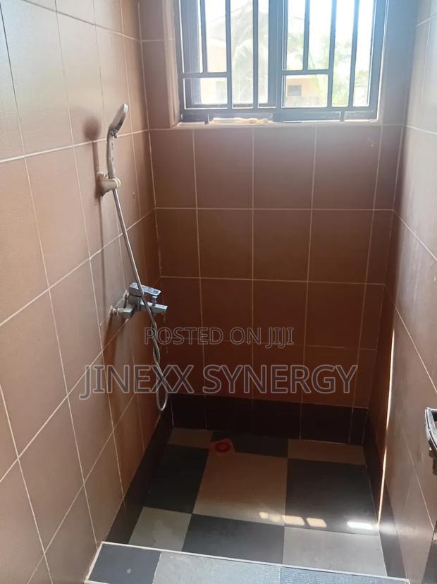 3bdrm House in Devtraco, Tema Metropolitan for rent