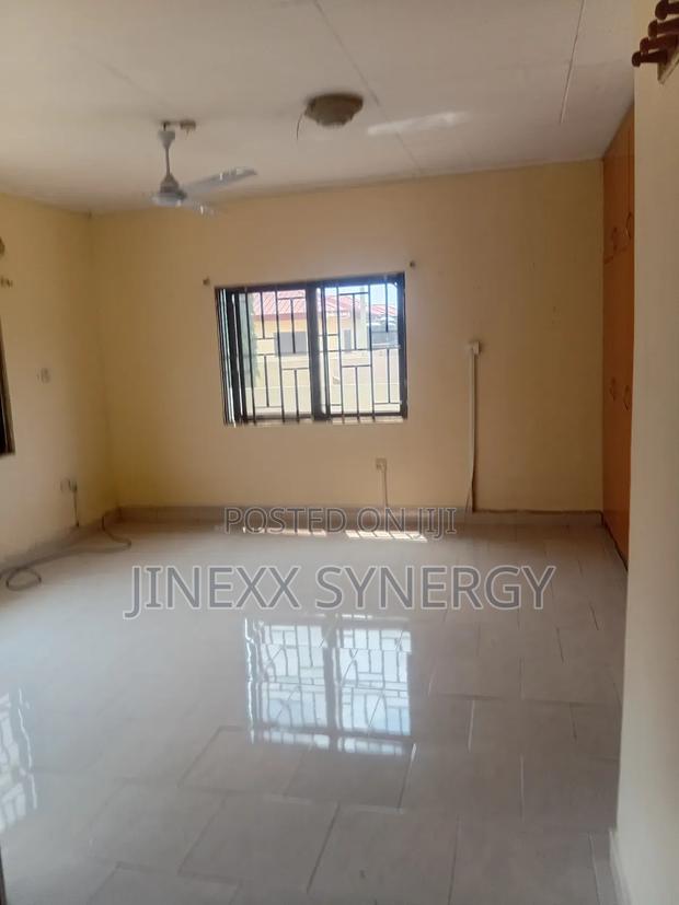 3bdrm House in Devtraco, Tema Metropolitan for rent