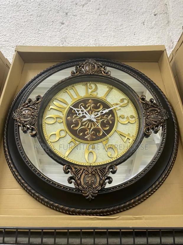 Gold and Coffee Wall Clock · Photo 1