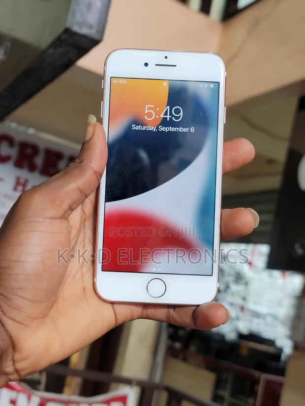 Apple iPhone 7 32 GB Rose Gold photo 2
