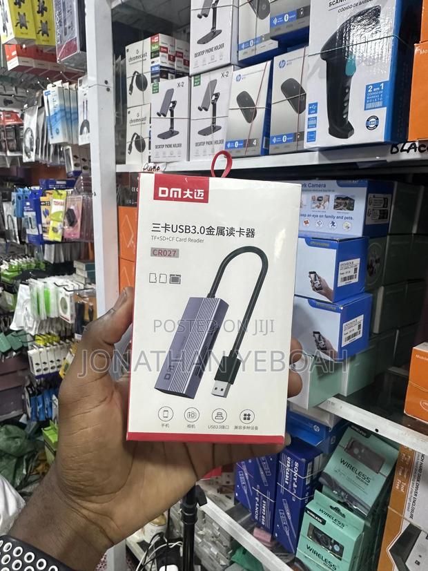Usb 3.0 Tf-Sd-Cf Card Reader(Combo ) · Photo 4