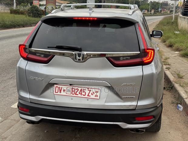 Honda CR-V Touring 2022 Silver photo 3
