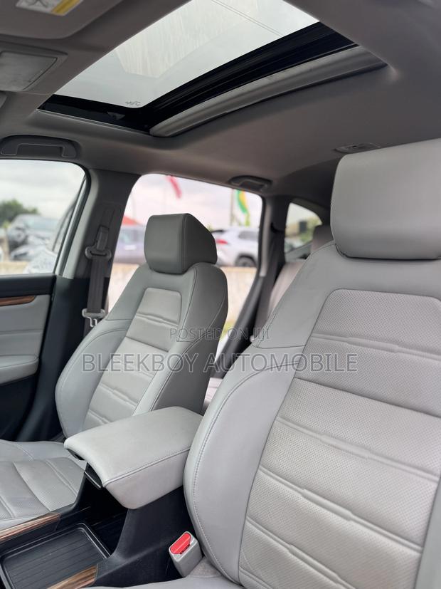 Honda CR-V Touring 2022 Silver photo 7