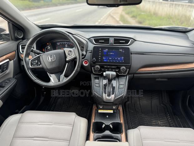 Honda CR-V Touring 2022 Silver photo 8