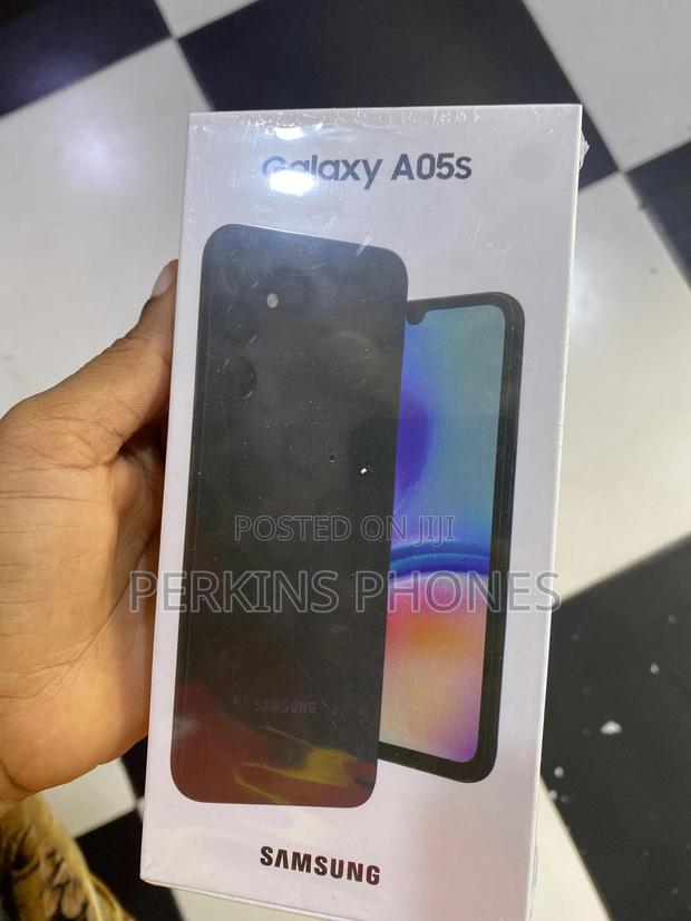 New Samsung Galaxy A05s 128 GB Black photo 2