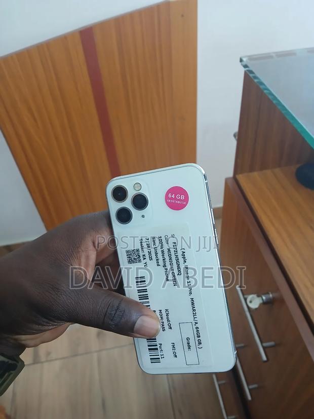 Apple iPhone 11 Pro 64 GB White photo 2