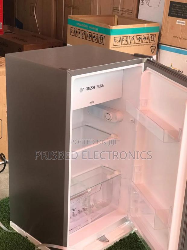 Hisense Durable Table Top Fridge 92 Litres photo 4