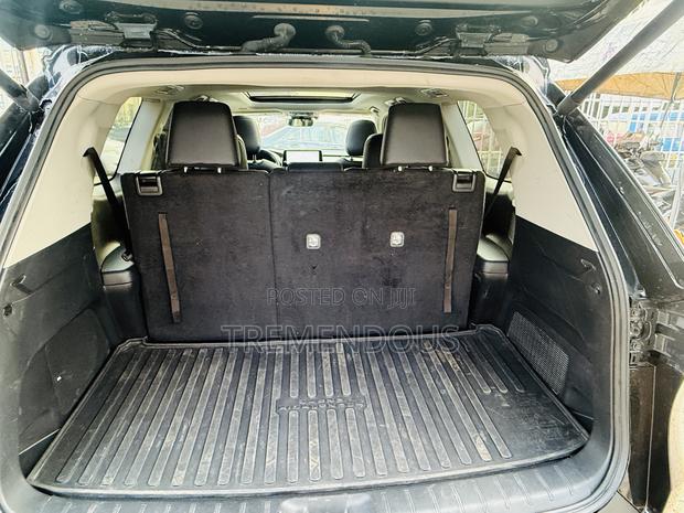 Toyota Highlander Platinum AWD 2024 Black