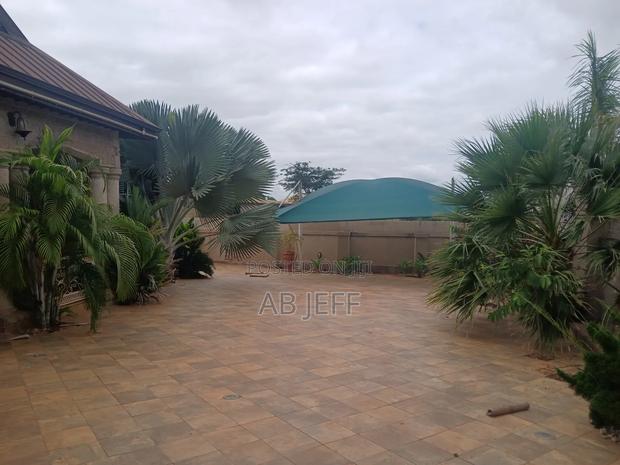 6bdrm House in Ab Jeff Properties, Kumasi Metropolitan for sale · Photo 3