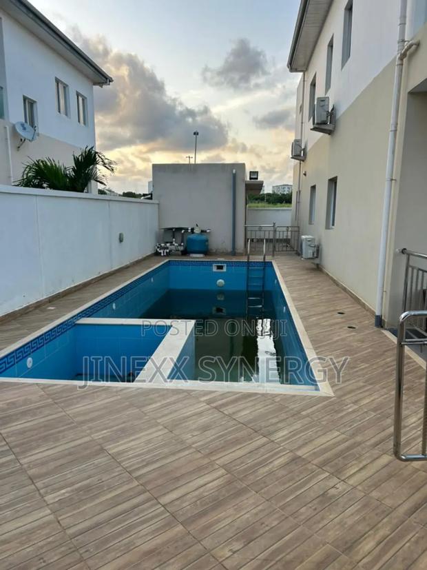 5bdrm House in Sakumono for rent