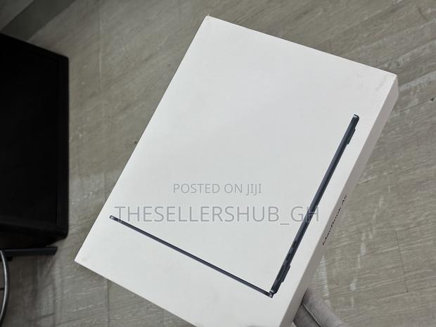 New Laptop Apple MacBook Air 2025 M4 13-inch 16GB Apple M4 SSD 256GB · Photo 4