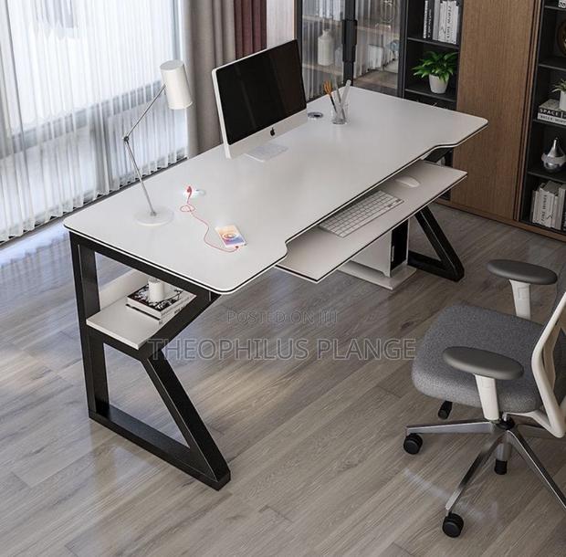 Gaming / Study Table With Keyboard Tray and Shelve · Photo 4