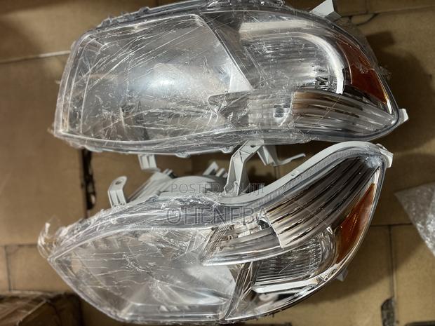 Toyota Highlander 2009 Headlight