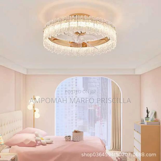 Chandelier Ceiling Light With Inbuilt Fan photo 2